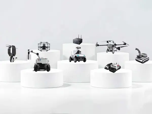 Tianjin Weide Aviation profundiza la cooperación en la escena y logra múltiples proyectos prácticos para chasis con orugas/ruedas y robots para escalar paredes